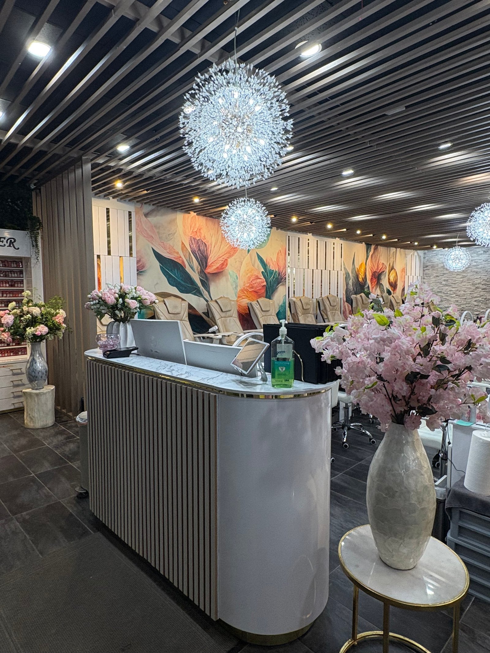Liam Nail Spa salon experience in Greensboro